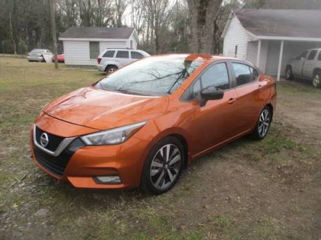 2021 Nissan Versa SR